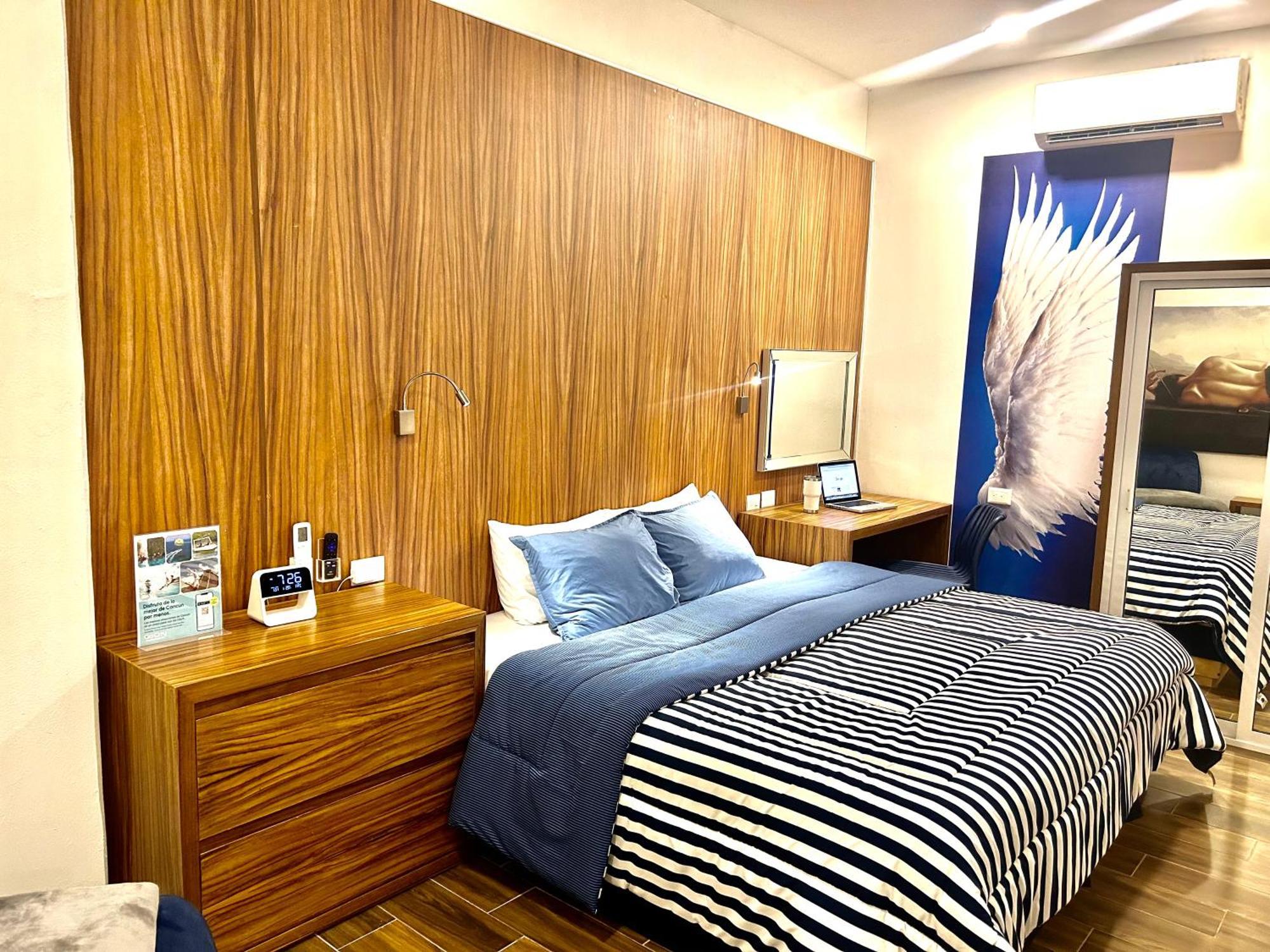 Sky Inn Hotel - Cancún Extérieur photo
